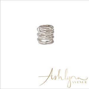 Ashlynn Avenue 18k white gold plated ring size 7